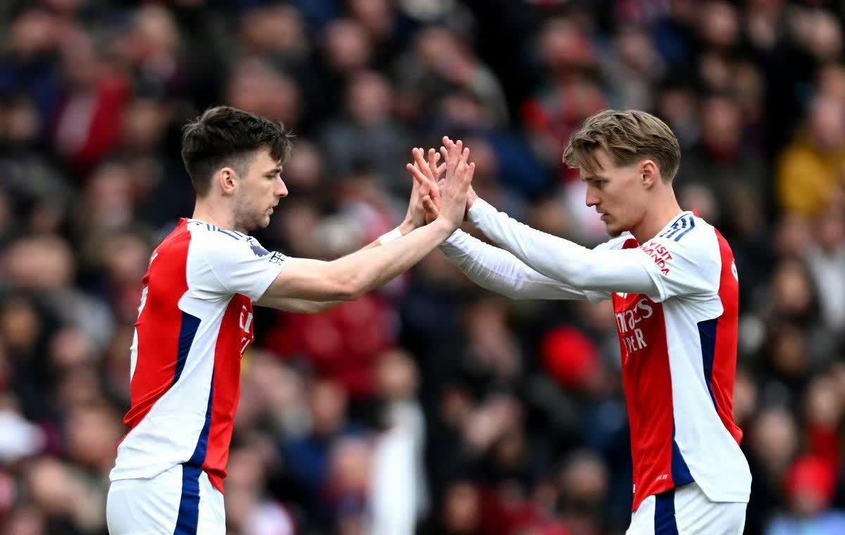 包含里昂转会期绝杀压哨；志在意大利杯名次提升；底气十足；临场指挥获称赞的词条