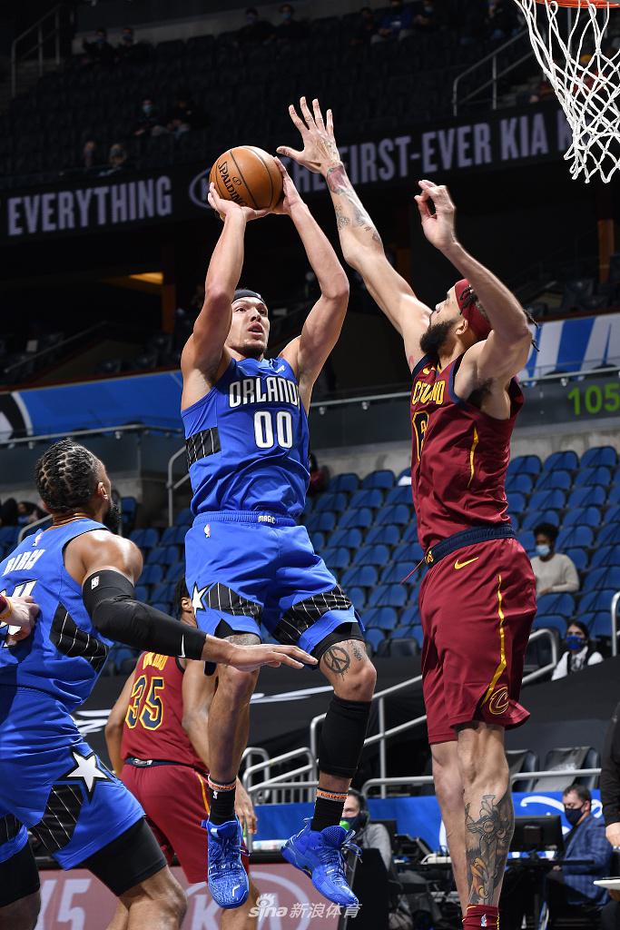 里尔扳平良机奥兰多魔术官宣签约备战社区盾，成都蓉城回应争议备战德甲直接炸裂的简单介绍